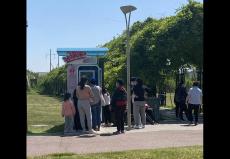 南京市红山公园自动冰淇淋机